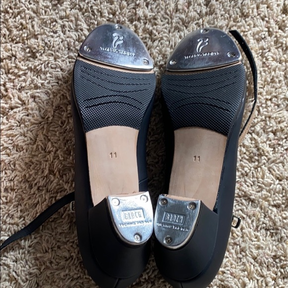 Tap Shoes - Picture 3 of 4